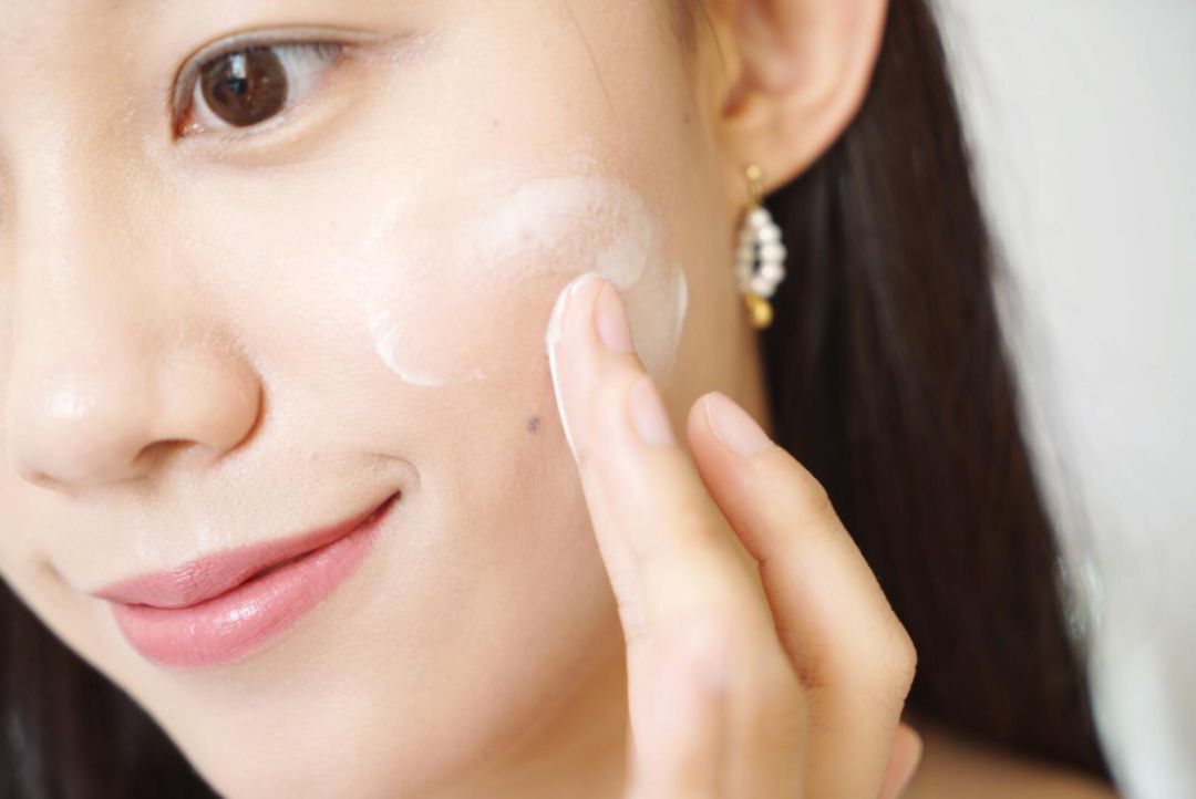百元以内的保湿面霜好吸收不闷痘,百元以内的面霜推荐