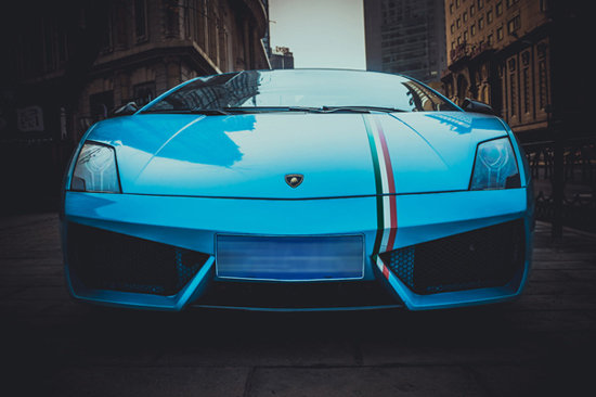 防爆玻璃贴膜贴里面还是贴外面好,单向透明玻璃贴膜贴里边还是外边