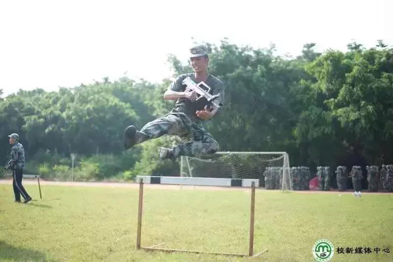 真人版穿越火线军训,有真人cs军训的大学