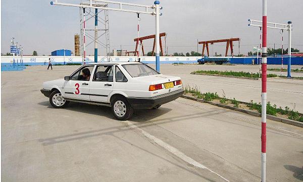 考驾照最让人糟心的一件事,考驾照感觉好难想放弃我该怎么办