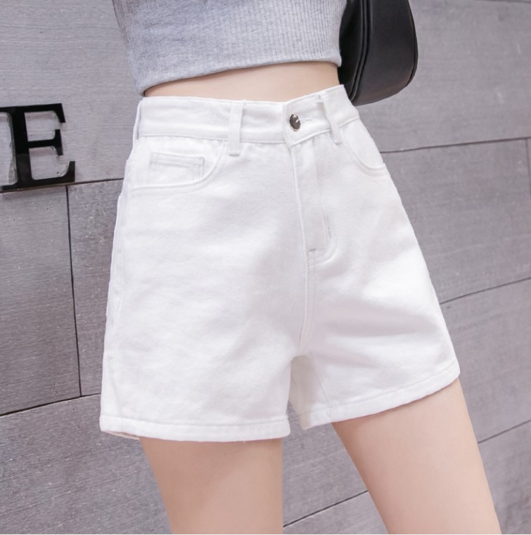 白色西装短裤搭配什么上衣好看,白色短裤男穿搭技巧