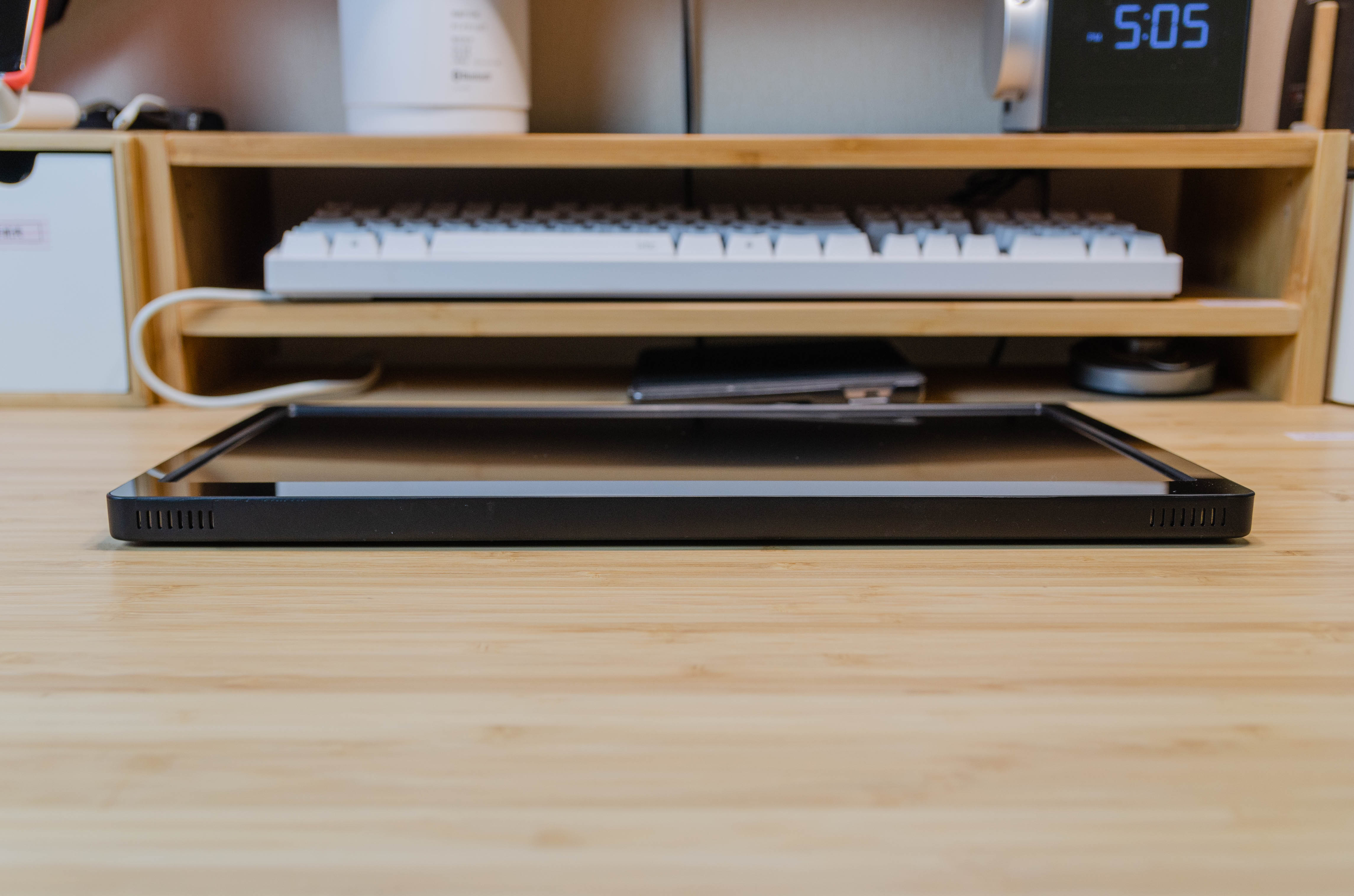 不要NUC、Mini-STX，一部手机+便携屏完成极致口袋办公