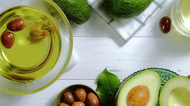 头发毛躁怎么护理不用护发精油,衣草精油怎么护理头发