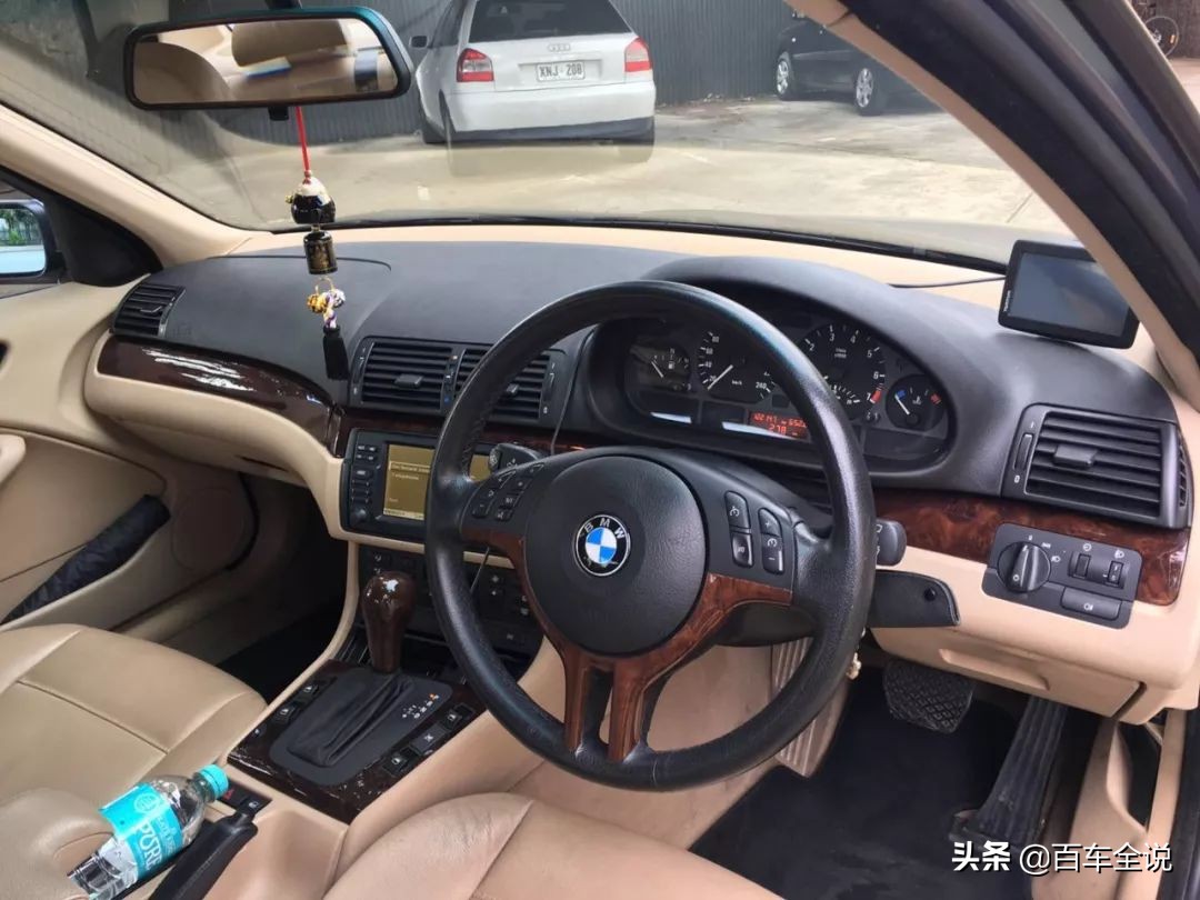 318i跟320i有什么区别,318i和a3哪个好