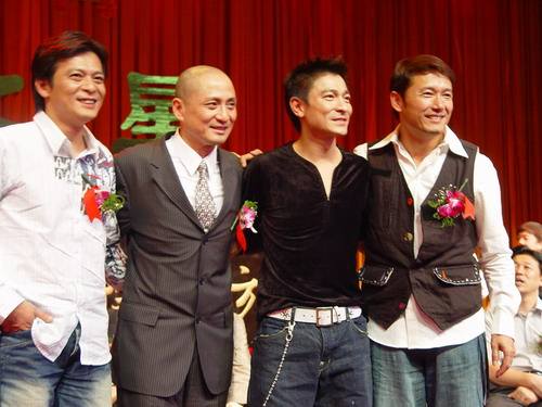 五虎将刘德华汤镇业黄日华梁朝伟,黄日华妻子离世为何让我们动容