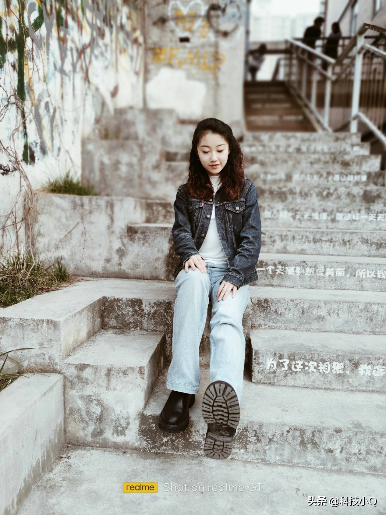 杨幂代言真我gt大师探索版,杨幂代言真我gtneo2