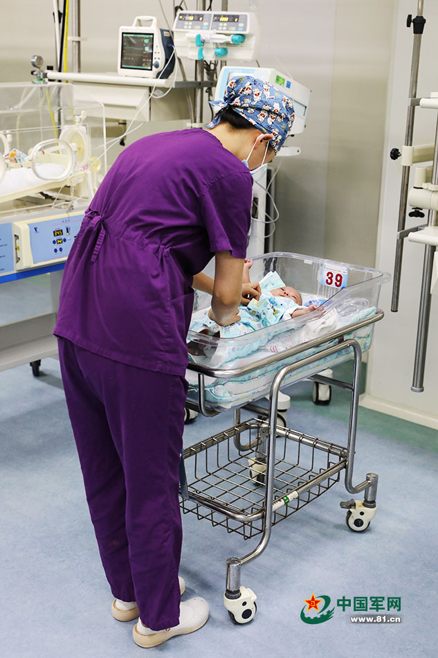 八一儿童医院早产儿视频采访,儿童医院早产儿救治