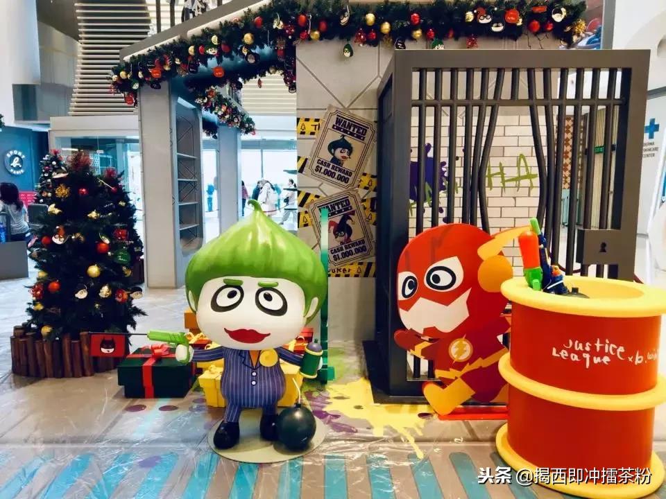 过分美丽!圣诞灯饰点亮香港:泰迪熊、比卡超、布丁狗陪你过圣诞