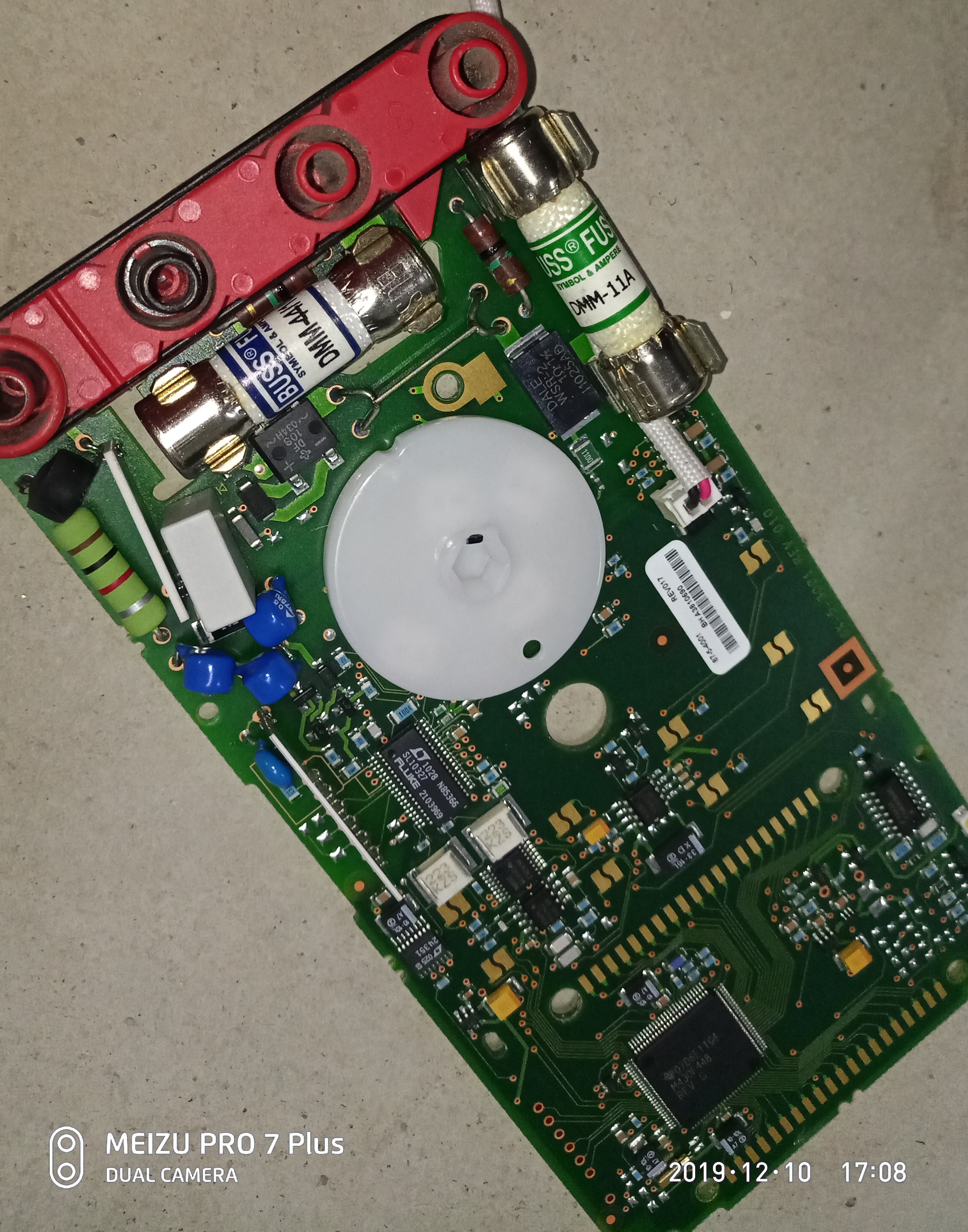 福禄克2万多万用表,福禄克87v拆解