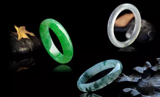 翡翠交易市场里的那些“*规则潜**”|还价意味着出价出价必须买下