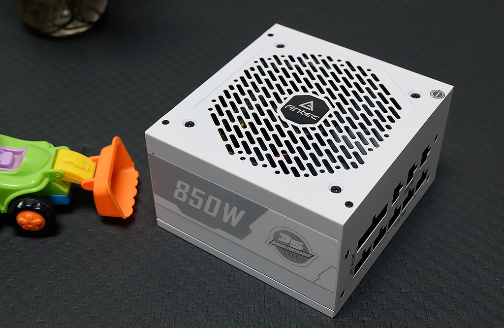 组装电脑，机箱怎么选？来看一下超频三光愈LM200机箱的组合搭配