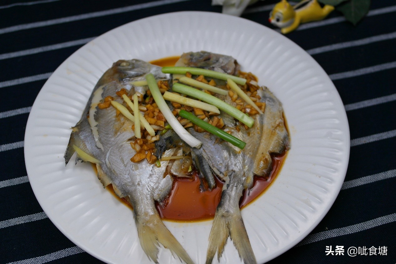 清蒸鲳鱼蒸多少分钟最好,清蒸鲳鱼一般蒸几分钟