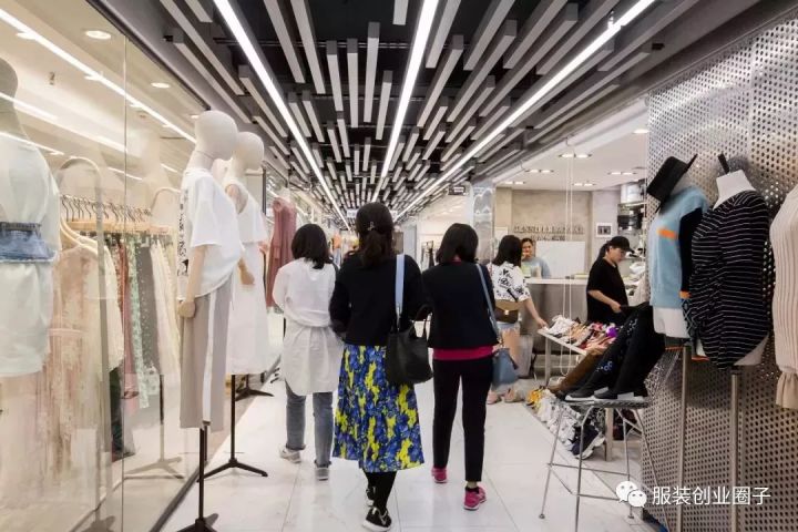 沧州服装批发市场哪个最大和便宜,广州服装服装批发市场