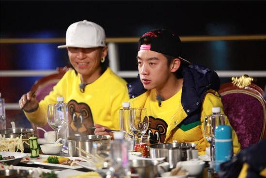 郑恺如何回应夜店事件,郑恺在夜店有多火