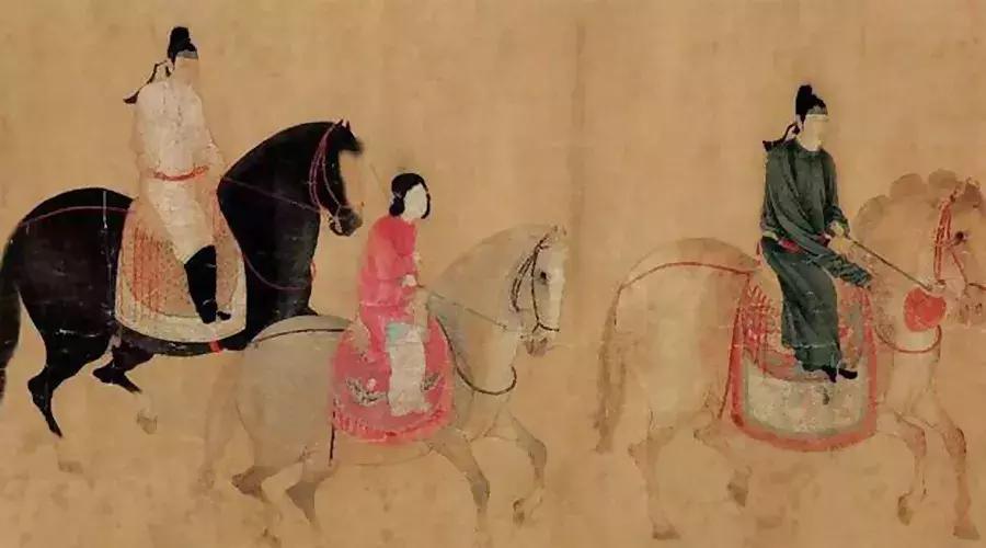 古代鞋尖上翘的鞋子,古代勾脚尖的鞋子