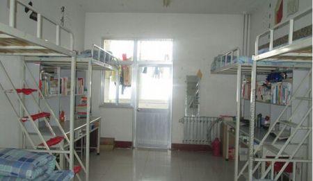 让人心痛的医护人员,让人心疼的法医