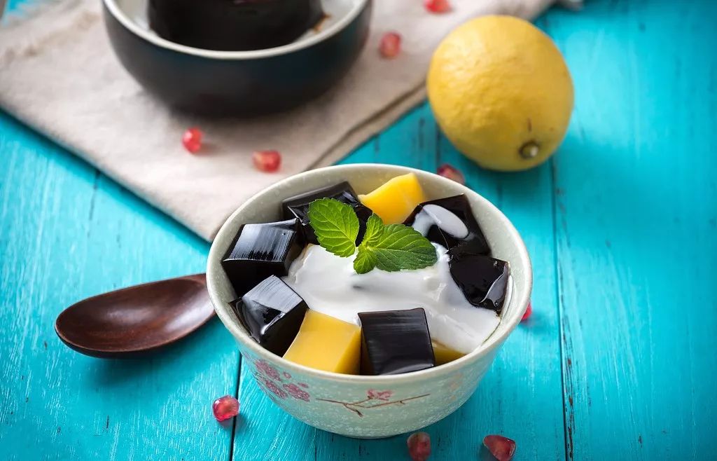 中医说的血热在西医里面是什么,血热妄征和血热是一样的吗