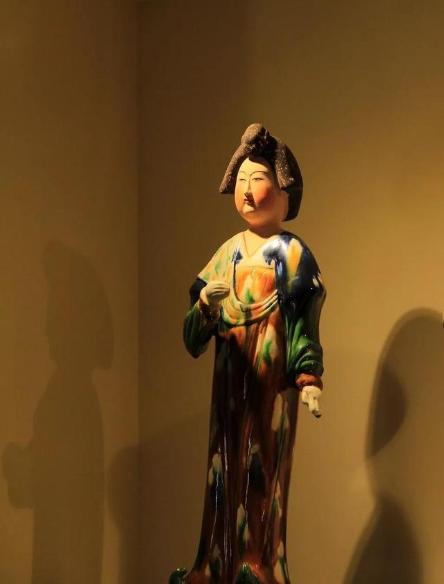 唐三彩有什么文化意义,唐三彩的特点艺术价值