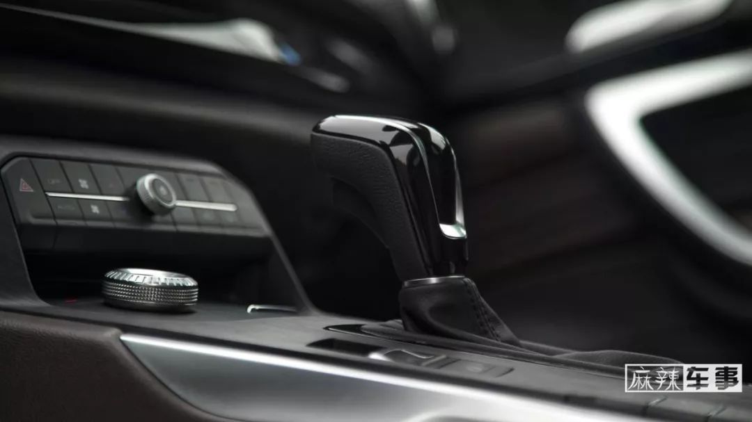 weyp8如何快速充电,一周仅冲一次电