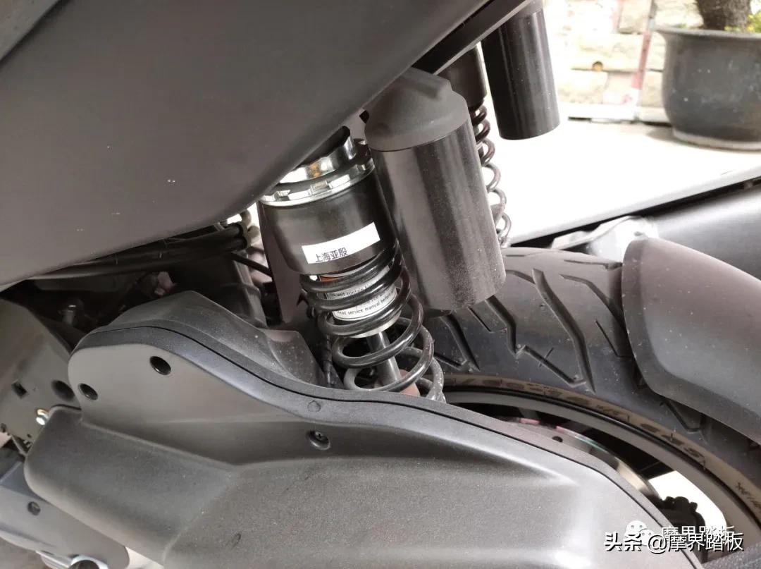 阿普利亚sr250动力差,阿普利亚SR250GT测评