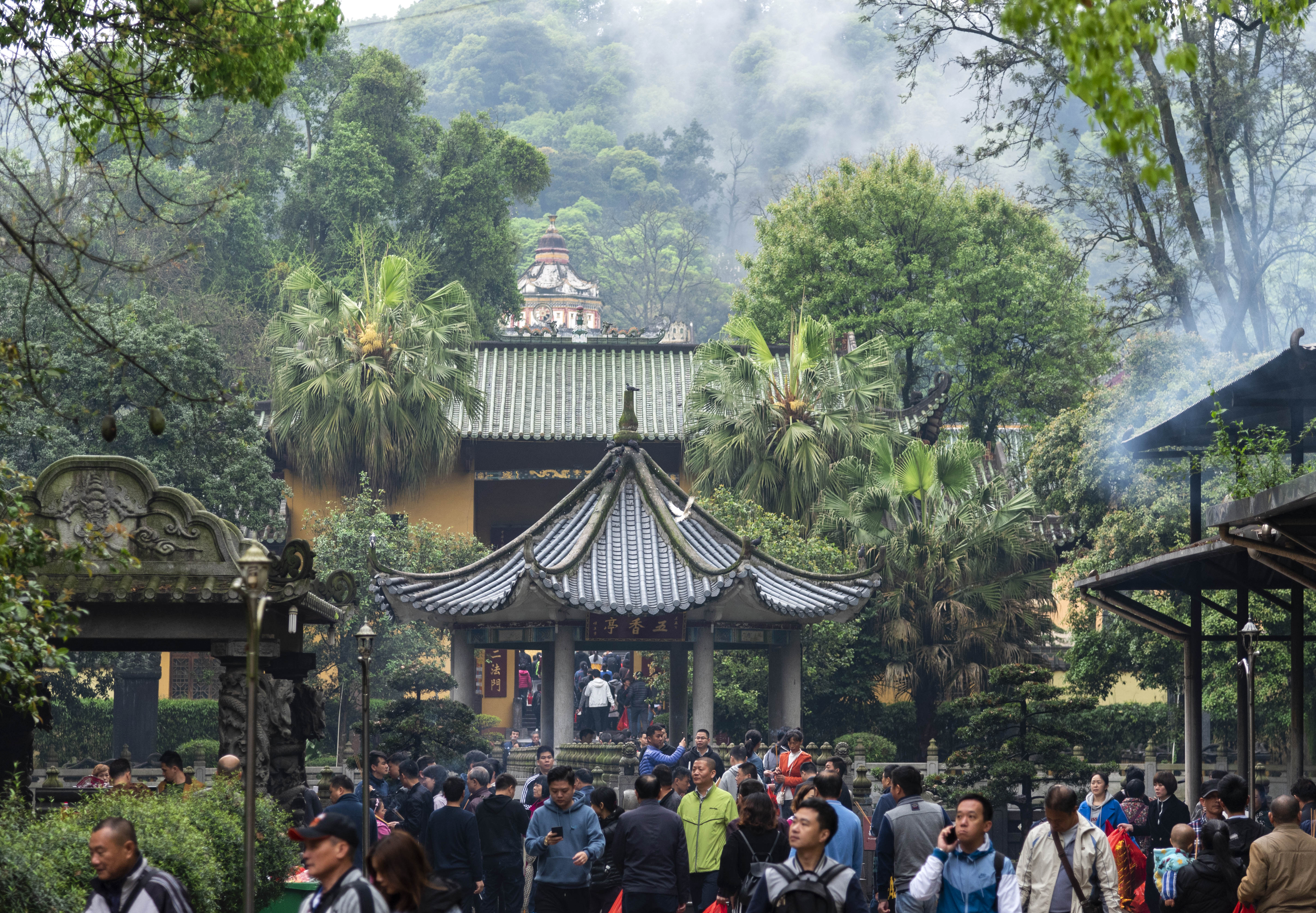 出身寒苦目不识丁的惠能，何以被毛主席赞为“中国佛教的始祖”？