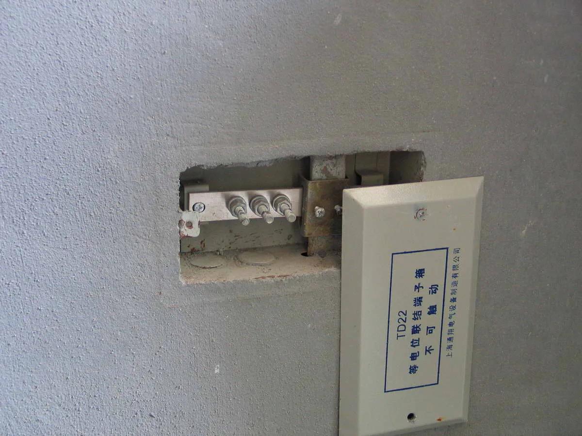 电热水器怎样安装地线,电热水器无地线没事吧