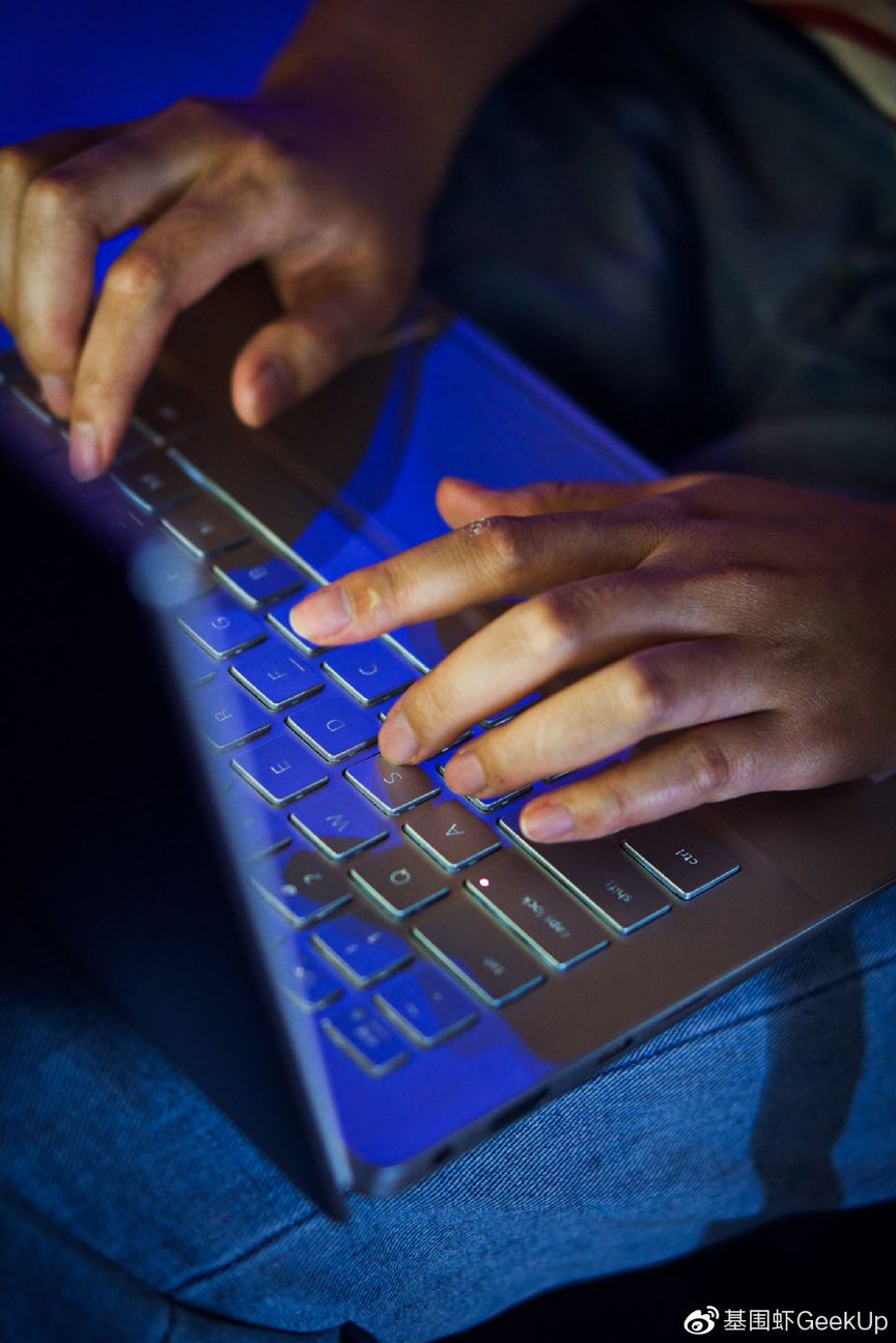 灵越5000十代酷睿评测,灵越5000笔记本