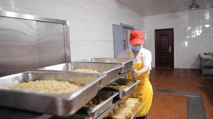 春晖学校抗洪,学校为抗洪官兵提供后勤保障