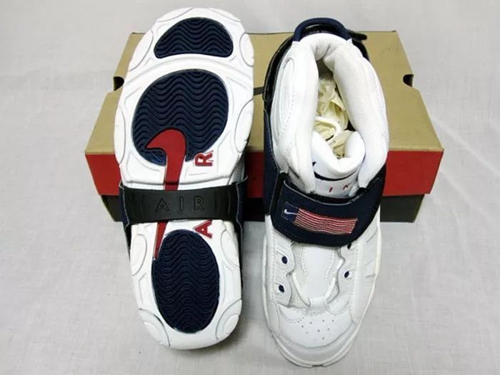 昙花一现的配件极致,篮球鞋穿过的酷炫“小马甲”大盘点