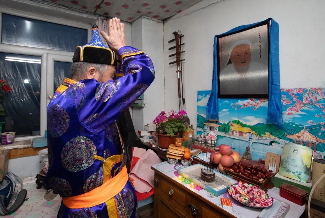 蒙古族过大年视频,直播蒙古族小年祭灶仪式