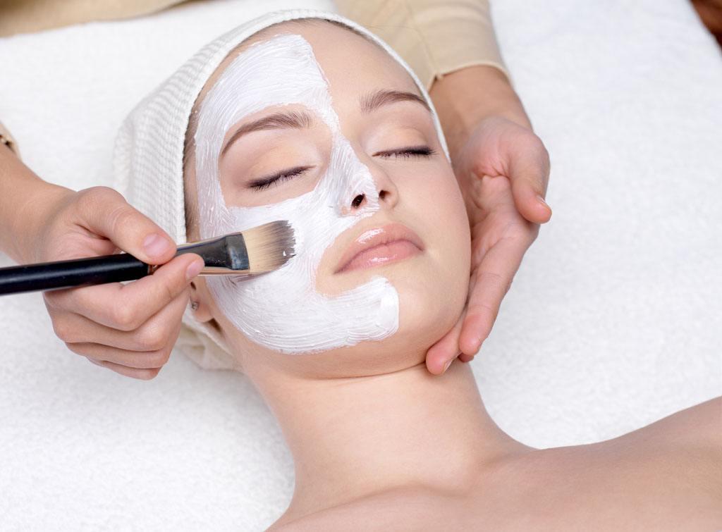 缺水长细纹怎么补救,怎么补水开始出现细纹了