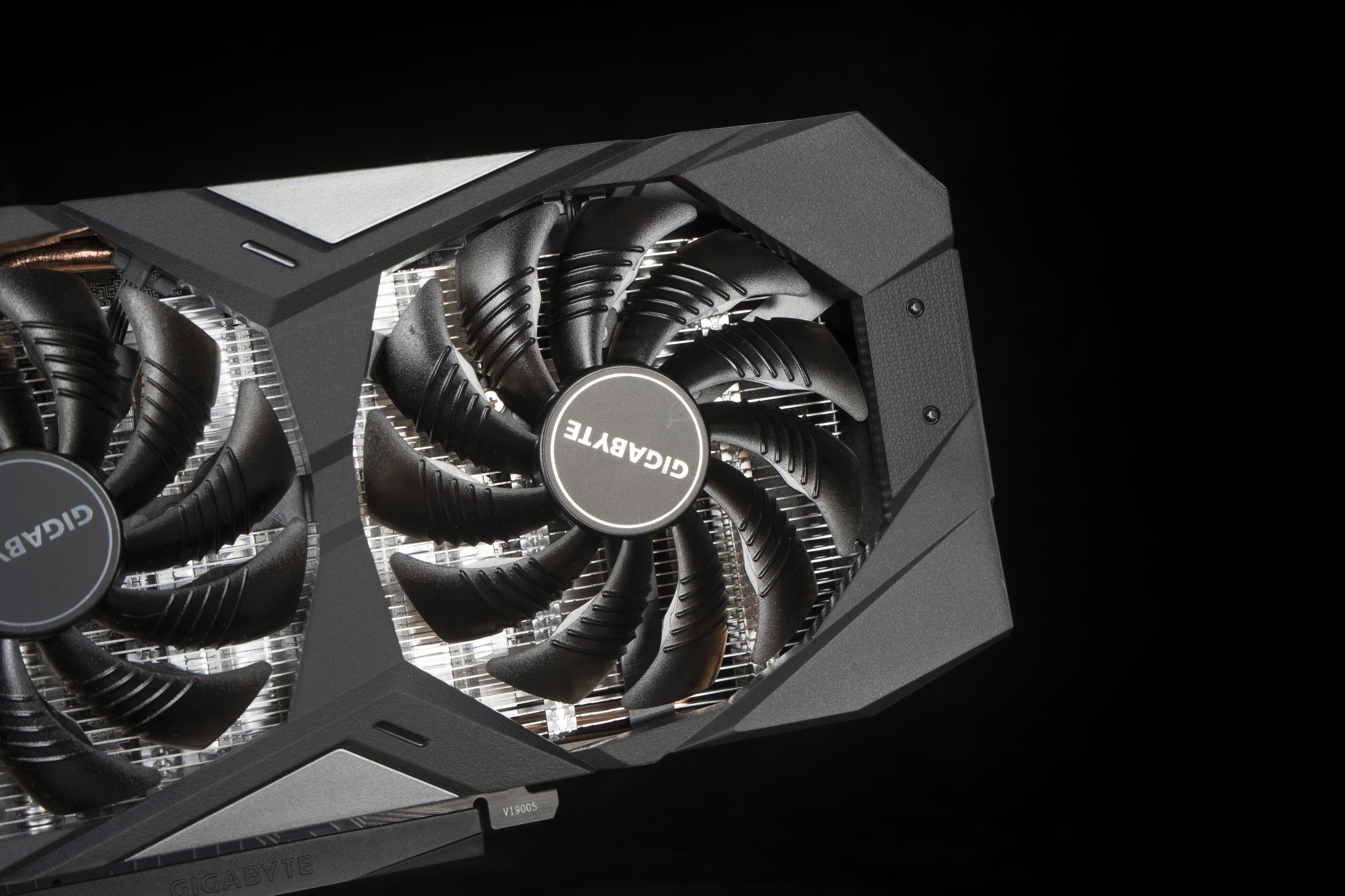 雷霆世纪复仇者v154怎么样,雷霆世纪复仇者电脑主机