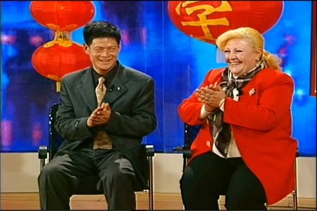 山东26岁小伙娶越南新娘,农村小伙28岁娶了一个20岁的媳妇