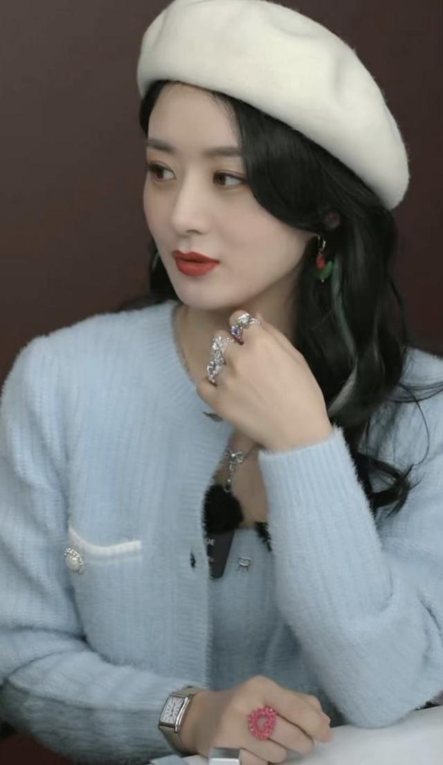 赵丽颖李佳琦最新视频,赵丽颖李佳琦直播穿礼服