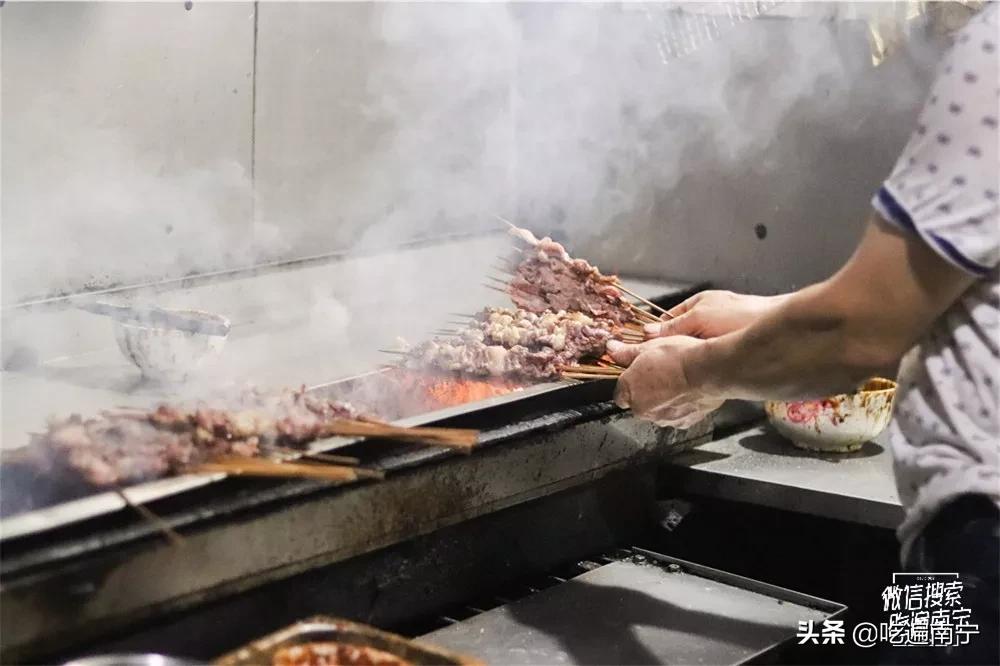 南宁东盟商务区烧烤摊,南宁2021烧烤店铺排行榜前十名