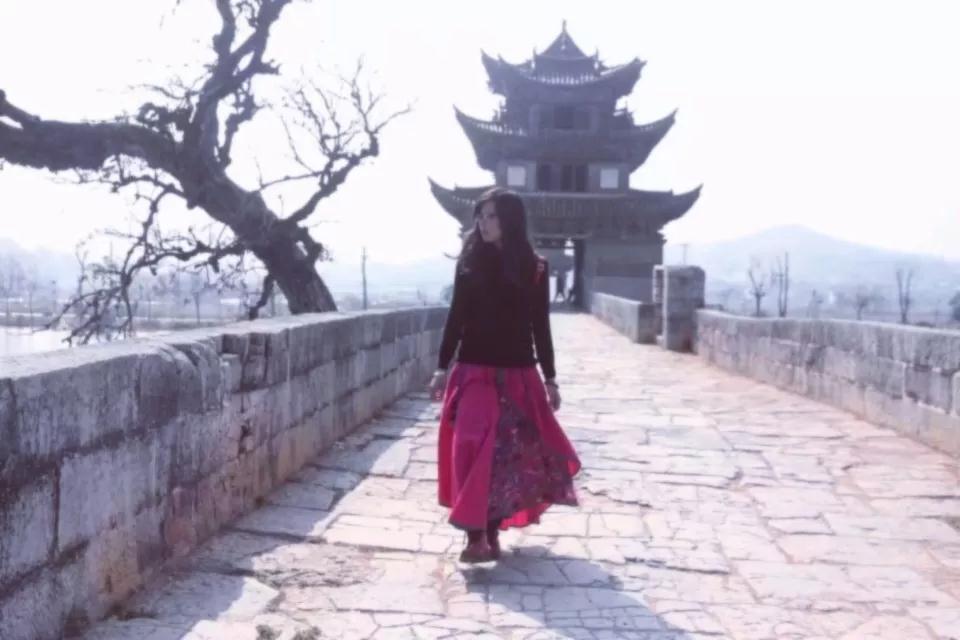 给你我的手，云上漫游｜素衣薰馥：七彩云南行吟集