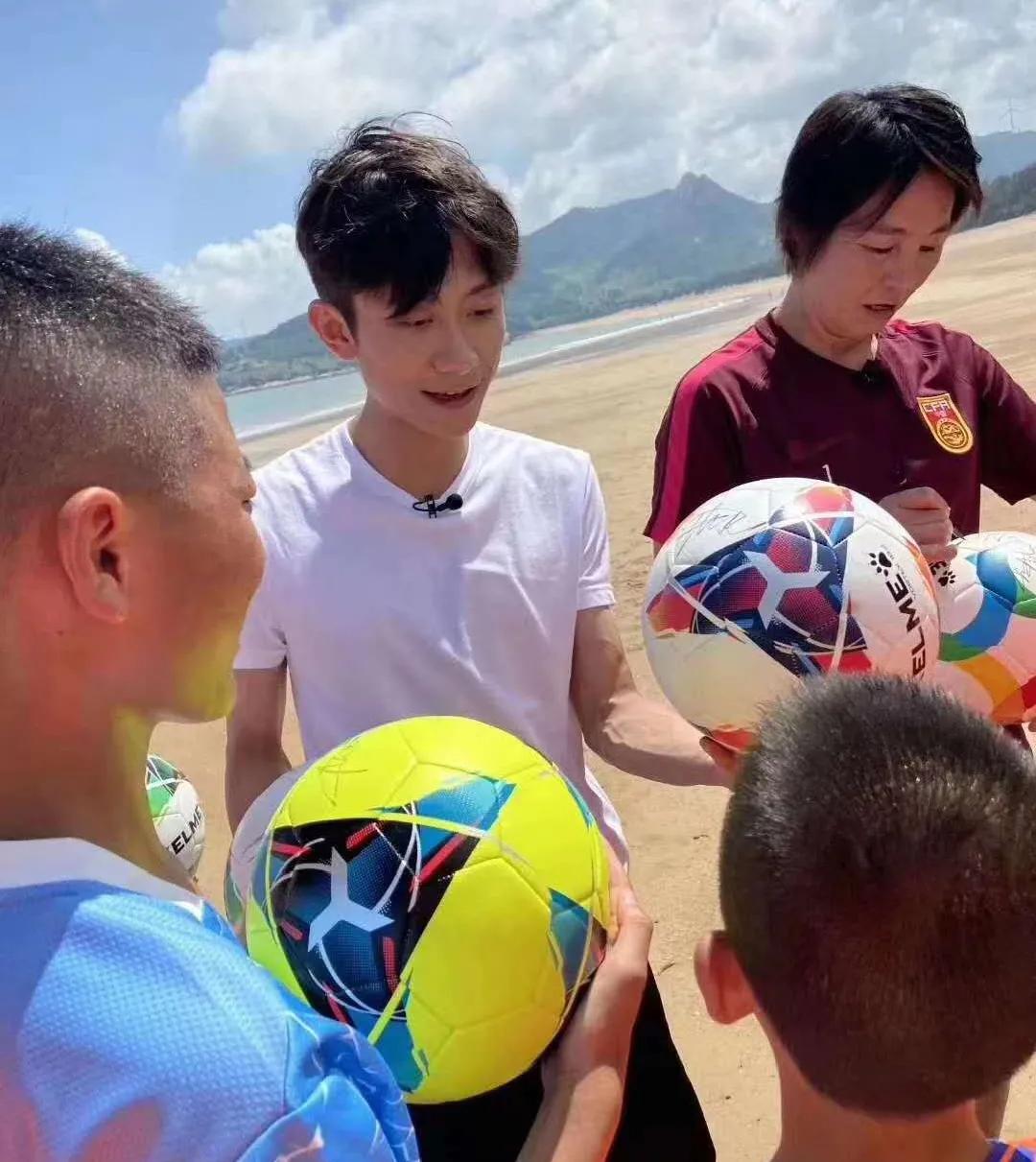 张一山篮球比赛,张一山拳击比赛