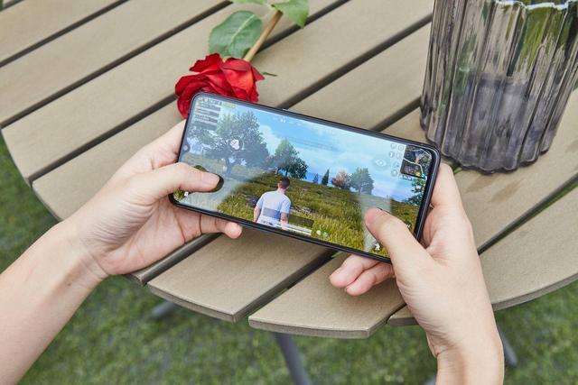 oppo玩游戏公认最好的手机,玩游戏不卡顿的好手机