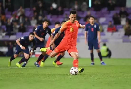 洛阳这位球员为中国队胜利立了大功！速看是你的校友吗？