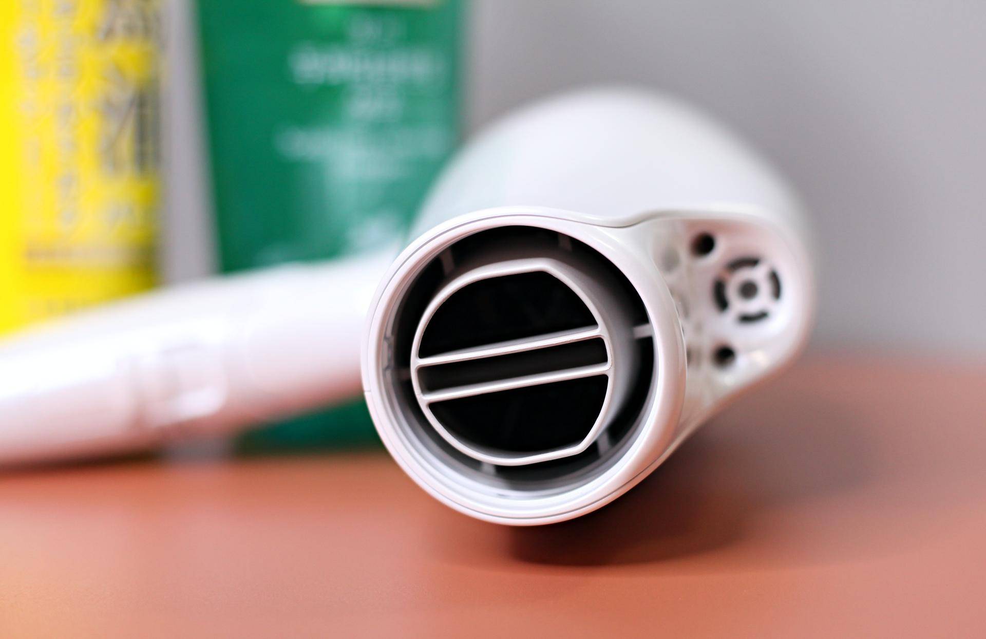 松下吹风机如何把头发吹直,松下电吹风怎么样啊