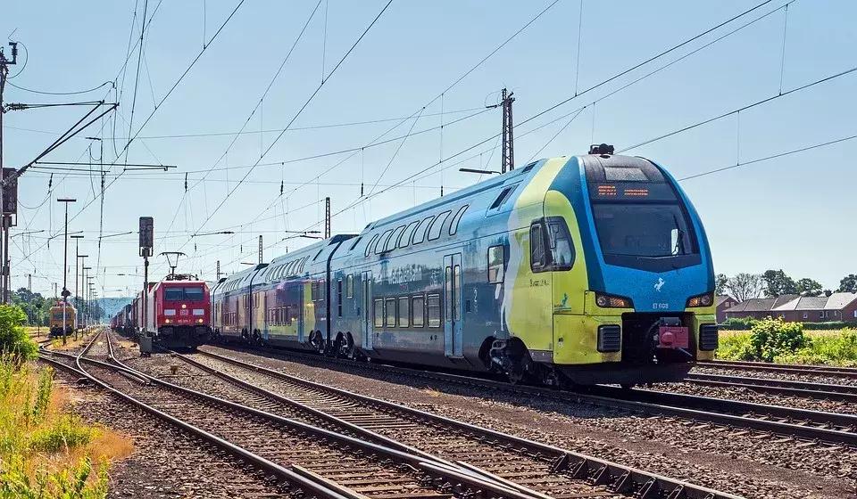 电力电子牵引变压器的控制新策略,可实现功率双向流动和平衡控制