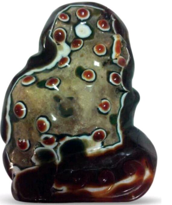 马来西亚吉隆坡大型艺术精品拍卖会一普通石头竟拍出700多万天价