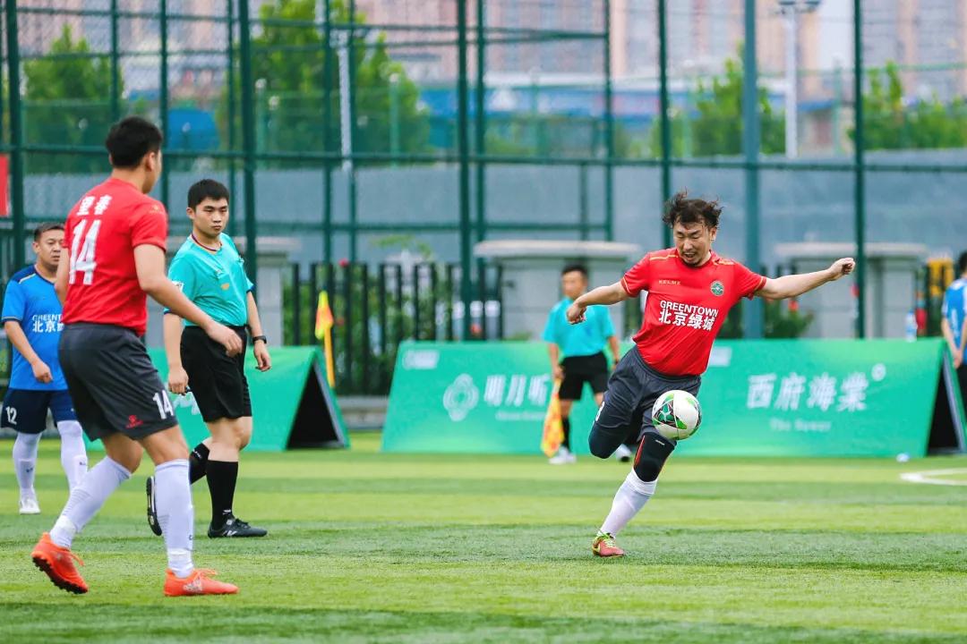 踢球的第十个年头,从此踏上了追求足球梦想的旅程