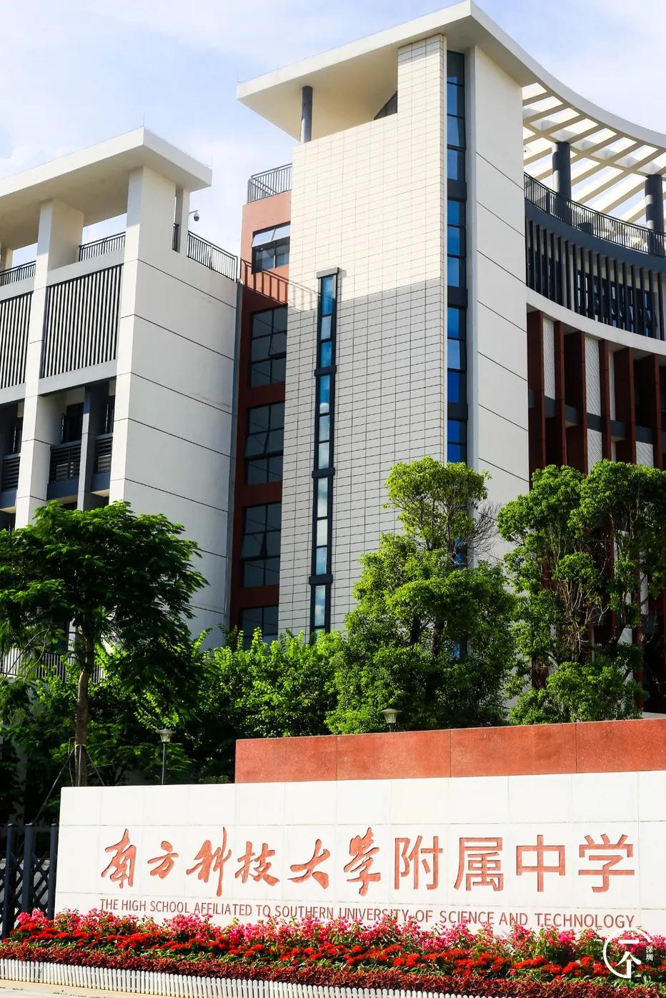 深圳“厂妹”村：租客月入4000，房租500