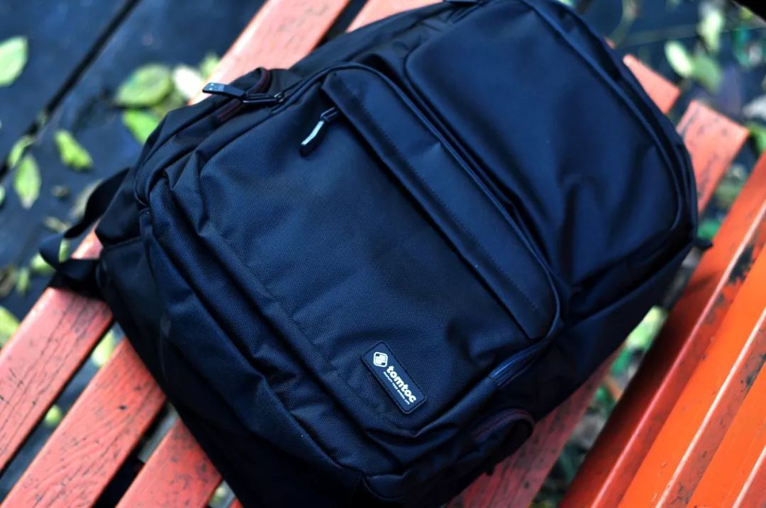 tumi双肩背包都可以怎么装,tumi双肩包真的那么好吗