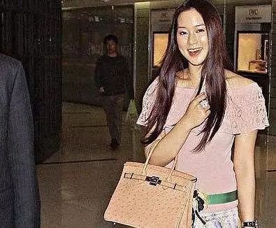 好用不过时的经典包包,十款永不过时的包百搭