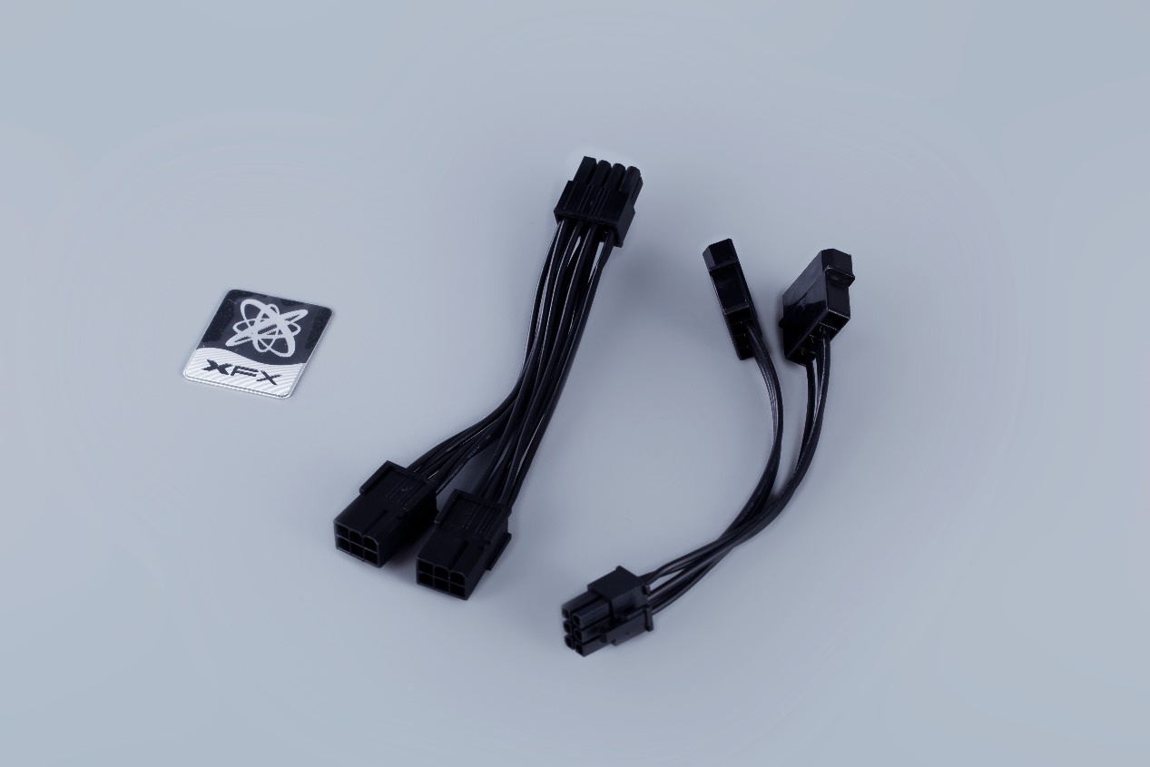 你如何评价amdrx590显卡,amdrx590相当于现在什么显卡