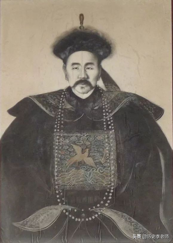 胡雪岩是被李鸿章灭掉的吗,左宗棠给胡雪岩下马威