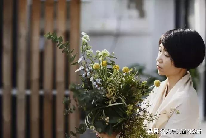 她放弃了总监职位后续,她辞去总监回家扶贫全集