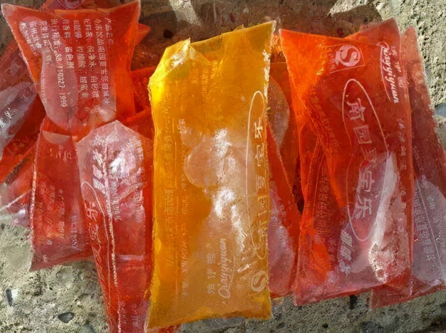 鎶氫粖蹇嗘様,灏忔椂鍊欏悆鐨勯浂椋熺殑鍥炲繂